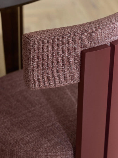 Chaise rembourrée en bois Katya