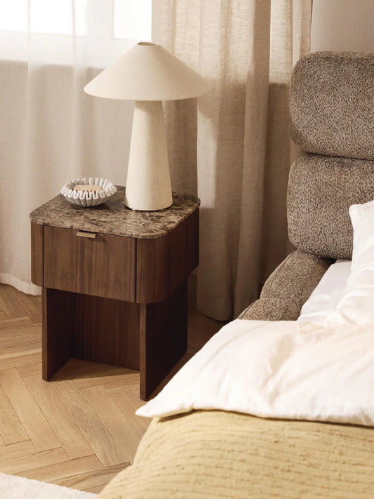 Table de nuit en noyer avec plateau en marbre Zumi