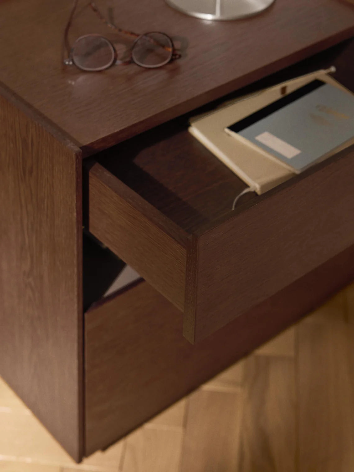 Table de chevet en bois Larsen